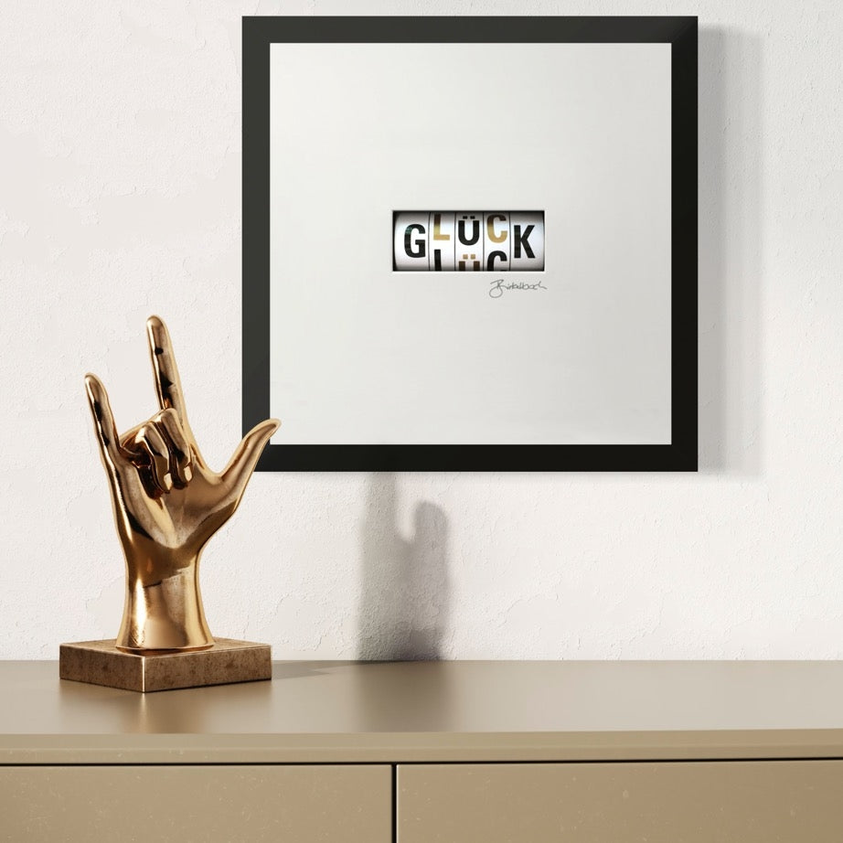3D-Wandbild 'Glück' im Wohnraum, 35x35x7,5 cm