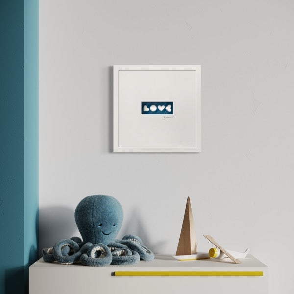 3D-Wandbild 'Love is in the Air' im Wohnraum, 35x35x7,5 cm