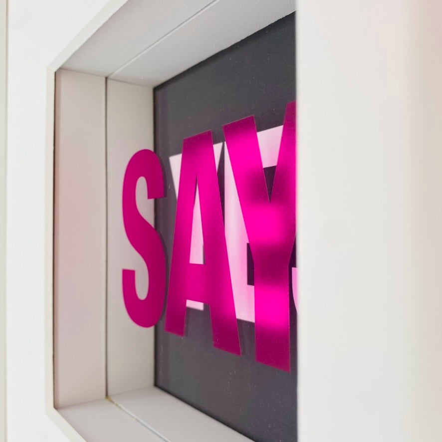 3D-Objektbild 'Say Yes', Detailansicht Typografie