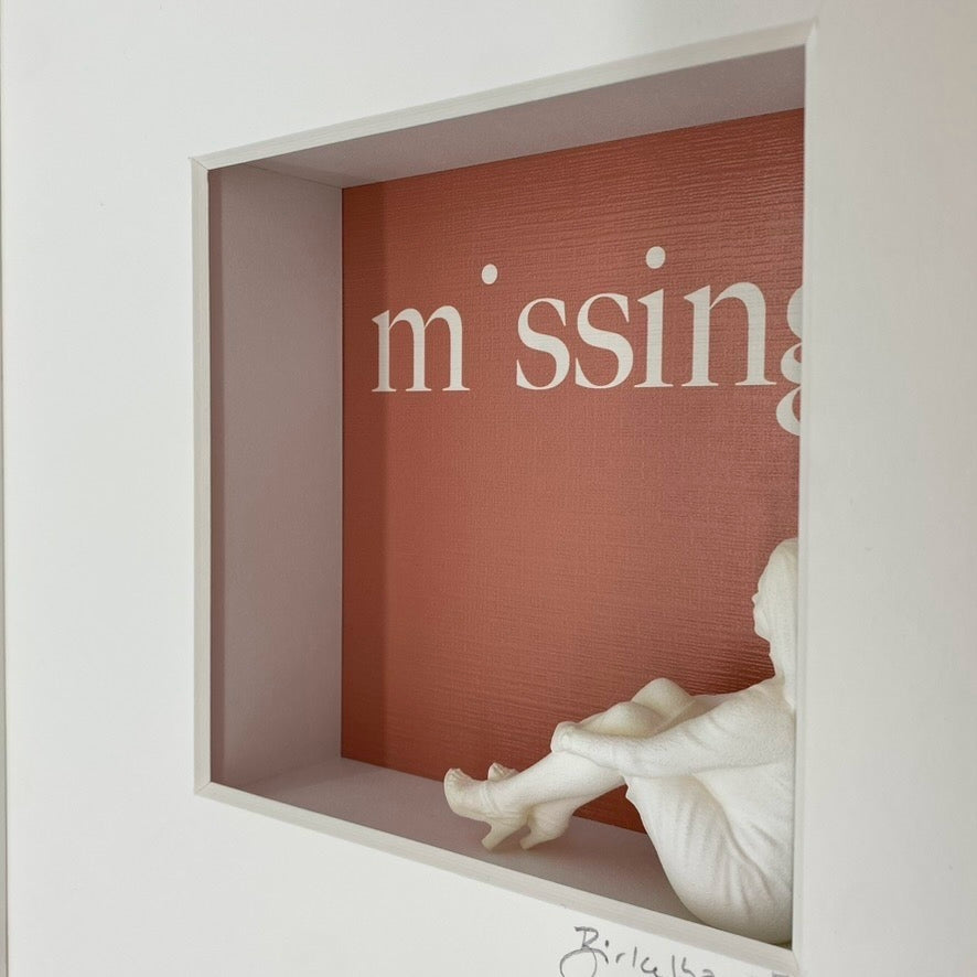 3D-Objektbild 'Missing', Detailansicht Typografie