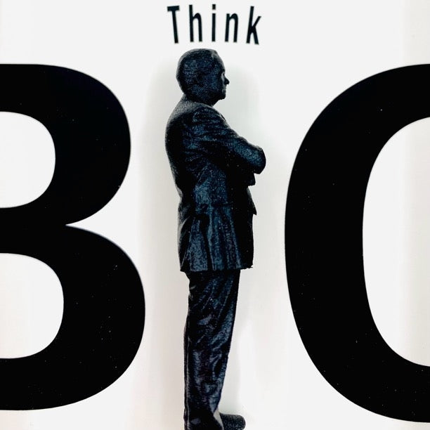 3D-Objektbild 'Think Big', Detailansicht Typografie