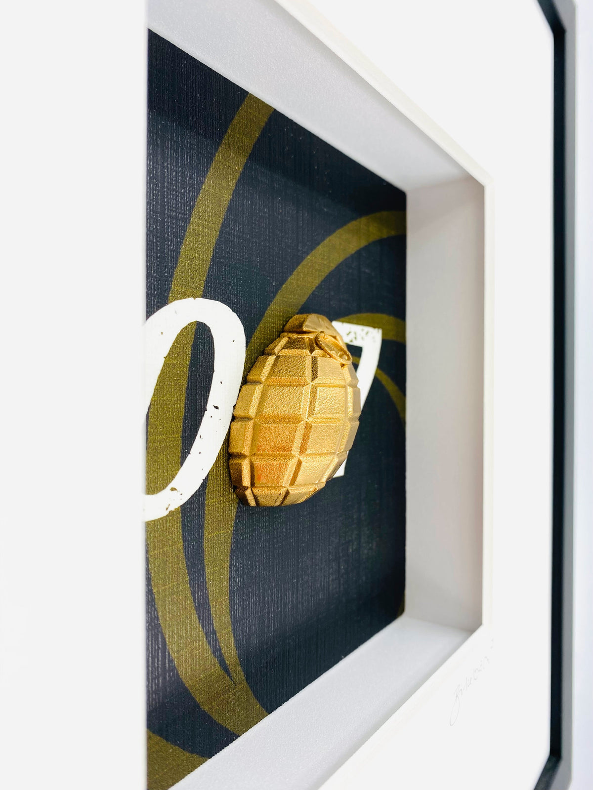 3D-Objektbild '007', Detailansicht Typografie